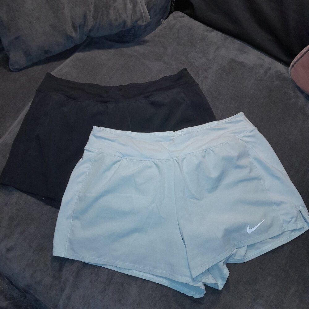 NIKE Dri-Fit Shorts - Size L - Set of 2 Black and Mint Green